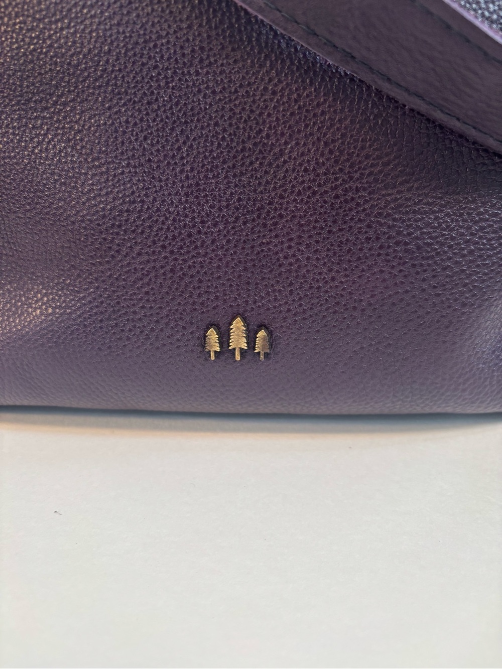 RARE! Sold out color! Portland Leather Large Slouchy in plum - Picture 2 of 10